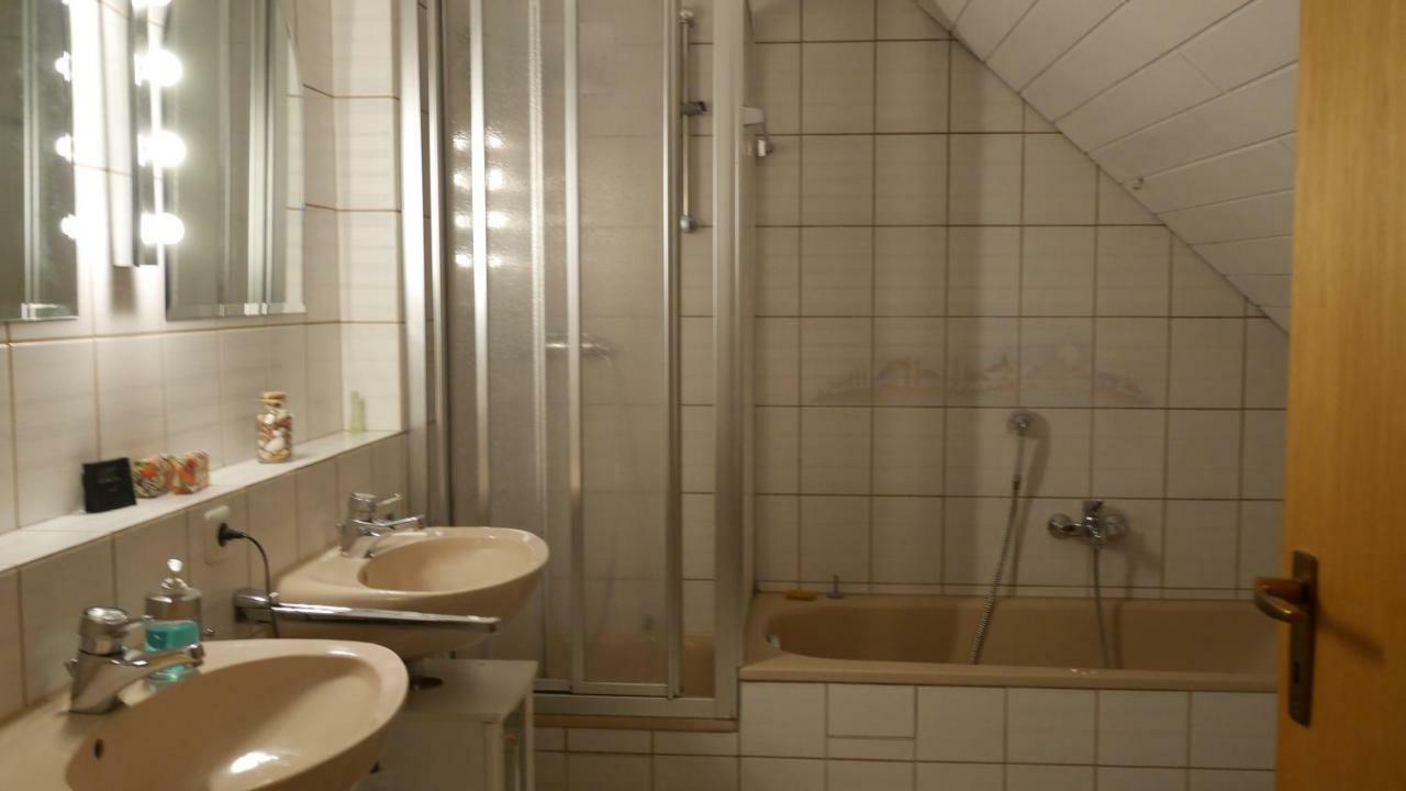 Ruhiges Nähe Messe Mit Wallbox *